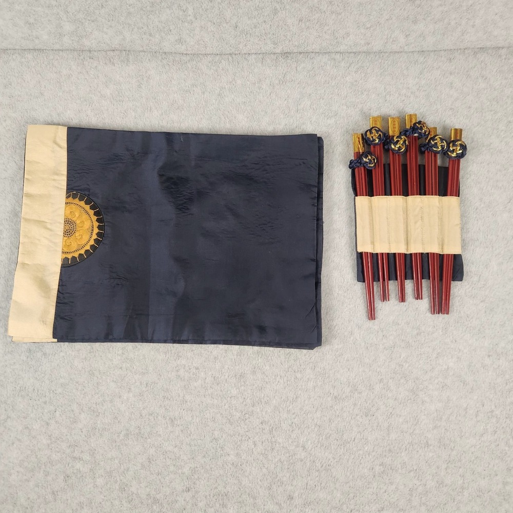 Vintage Chinese Chopstick Set – 6 Pairs +‎ 6 Silk Placemats in Wrap Pouch